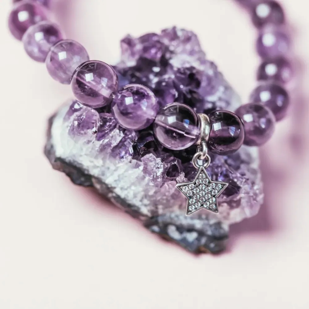 bracelet en pierre violette